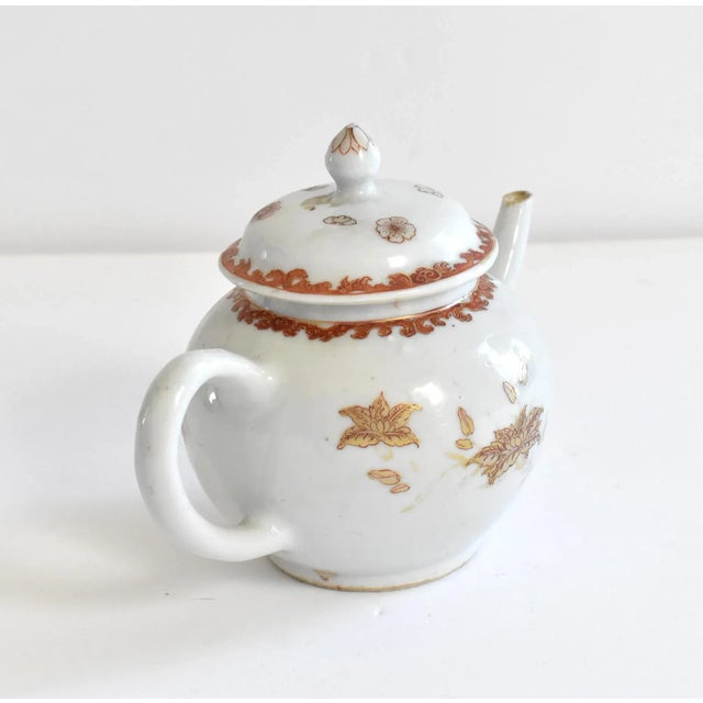 Mid 18th Century Antique 18th Century Chinese Export Porcelain Teapot For Sale - Image 5 of 10