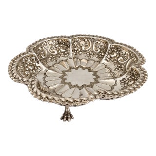 Antique Edward & John Barnard Victorian Silver Plate Rococo Footed Bowl, Circa 1860 For Sale