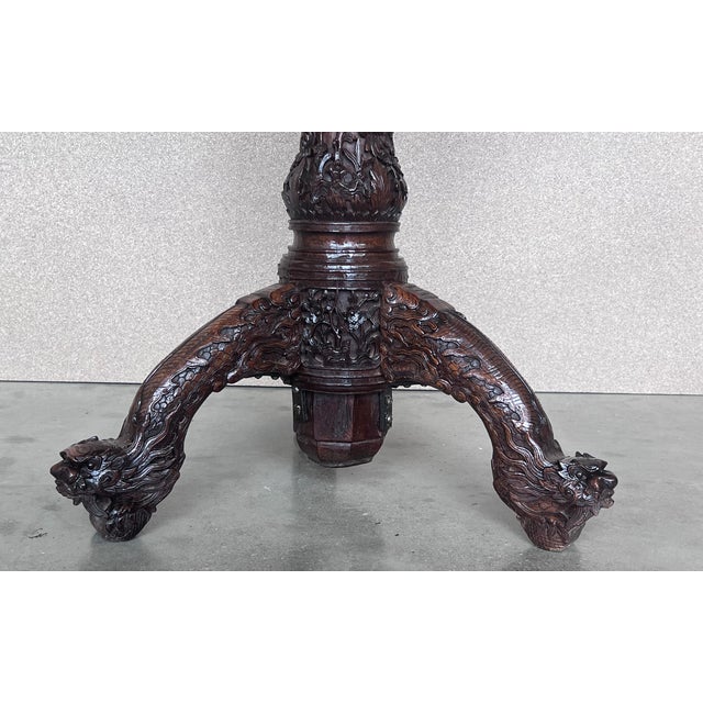 Wood Finely Carved British Colonial 19th Century Round Tiltable Table For Sale - Image 7 of 10
