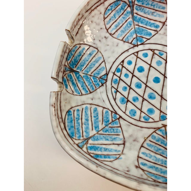 Ceramic Circa 1960s Blue and White Attributed to Bitossi Pottery Ashtray Vessel Made in Italy For Sale - Image 7 of 7