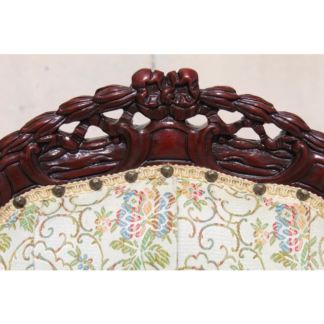 Antique French Louis XV Style Bergère Armchair – Hand-Carved Mahogany, Tufted Floral Upholstery, C. Late 19th Century For Sale - Image 14 of 18
