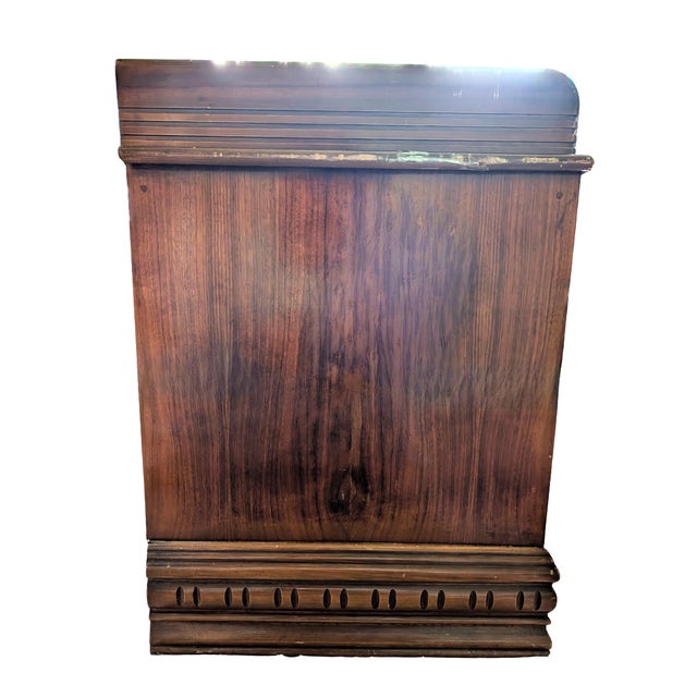 Mid 20th Century Vintage Cavalier Cedar Hope Chest For Sale - Image 5 of 9