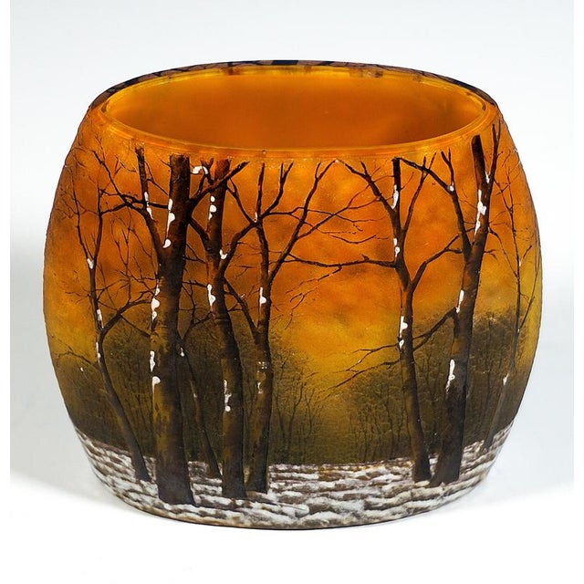 Art Nouveau Cameo Vase with Winter Landscape from Daum Nancy, France, 1900 For Sale - Image 3 of 7