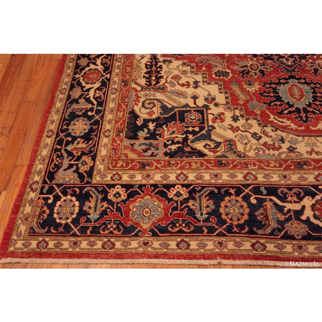 Nazmiyal Collection Persian Heriz Medallion Design Area Rug For Sale In New York - Image 6 of 7