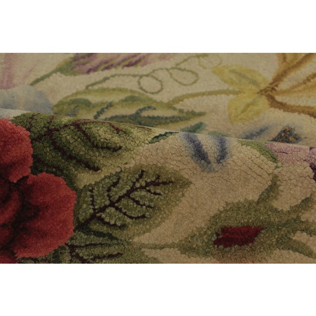 Traditional Antique Circle Hooked Rug With Central Floral Design in Multicolor - Rug & Kilim For Sale - Image 3 of 7