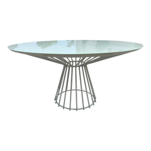 Wire Cage Dining Style of Phase Design