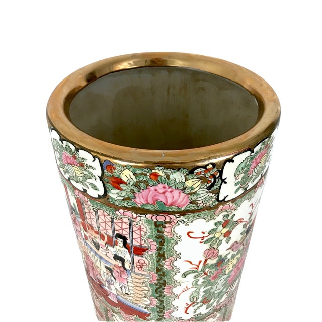 Metal Qianlong Chinese Rose Medallion White Porcelain Umbrella Stand With Gilt Work, Signed For Sale - Image 7 of 10