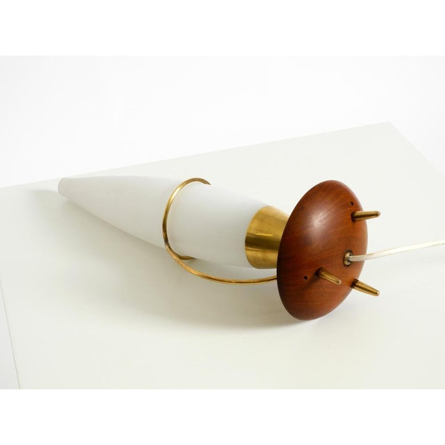 Large Mid-Century Modern Table Lamp in Brass and Teak with Frosted Glass Shade, 1950s For Sale - Image 16 of 18
