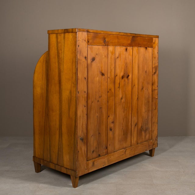 German Biedermeier Secretary Desk in Walnut For Sale - Image 9 of 18