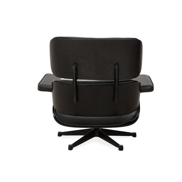 Set of Lounge Chair with Ottoman in Leather by Charles & Ray Eames for Vitra For Sale - Image 11 of 16