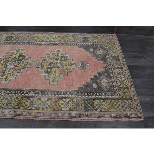 1970s Vintage Handmade Wool Cotton Pink Area Rug For Sale - Image 11 of 11