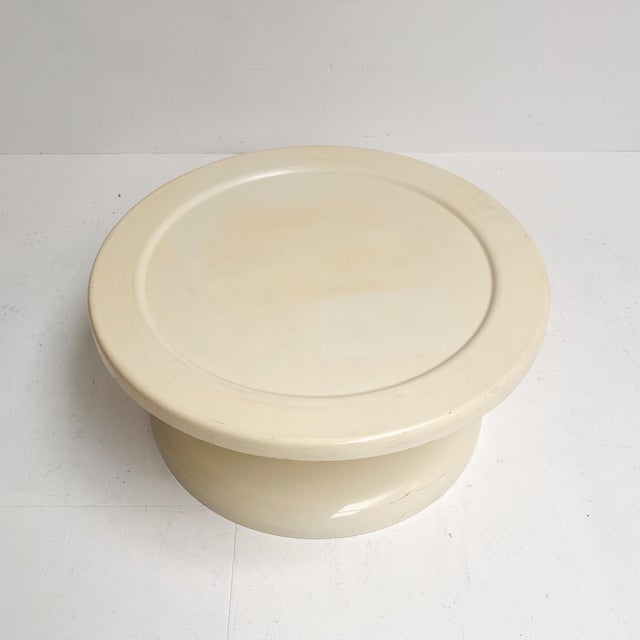 1960s Vintage Italian Coffee Table Round, 1960s For Sale - Image 5 of 7