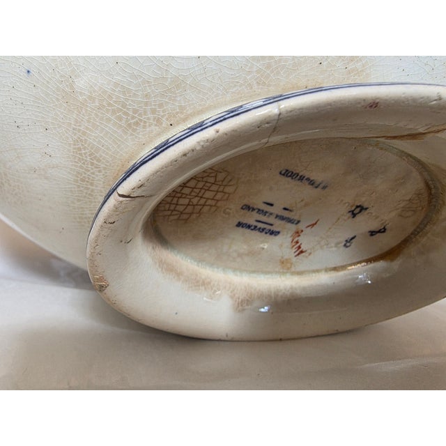 Pair of Wedgwood Tureens Grosvenor Pattern For Sale - Image 12 of 13