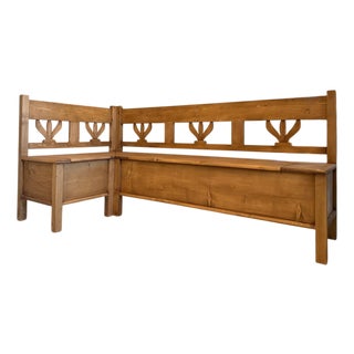Farmhouse Corner Bench with Storage Function in Natural Wood For Sale