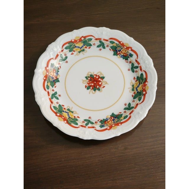 1990s Christmas Baronesse by Tirschenreuth - Hutschenreuther Porcelain China Accent Plates Set of 6 For Sale - Image 9 of 18