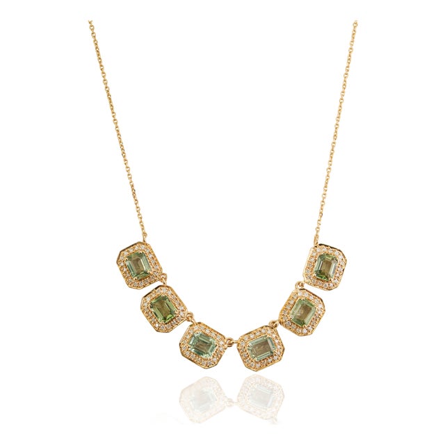 Contemporary 2.98ct Emerald Cut Green Sapphire Diamond 14k Gold Link Chain Necklace For Sale