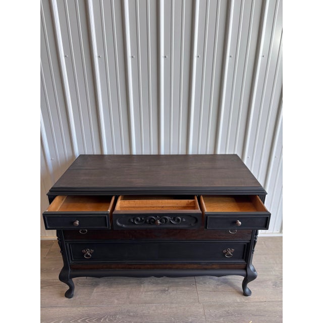 1920s 1920s French Provincial Black & Burled Wood Dresser – Two-Tone Finish With Original Brass Hardware For Sale - Image 5 of 5