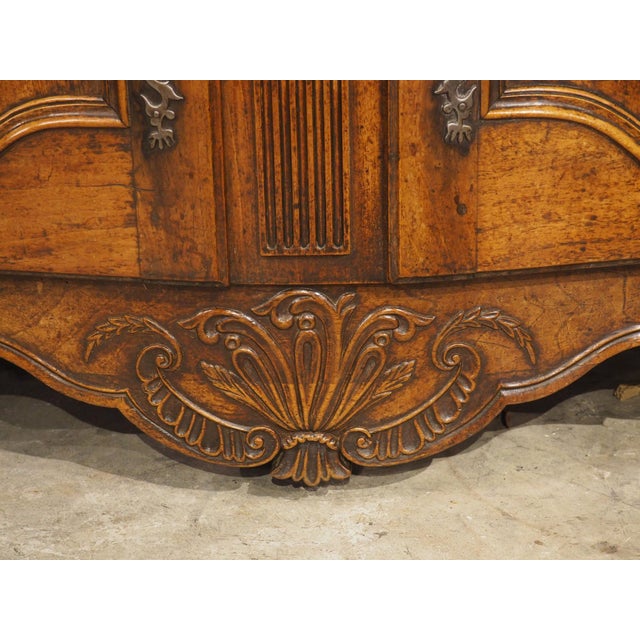 Antique French Transitional Louis XV / XVI Walnut Buffet Deux Corps, Circa 1780 For Sale - Image 9 of 18