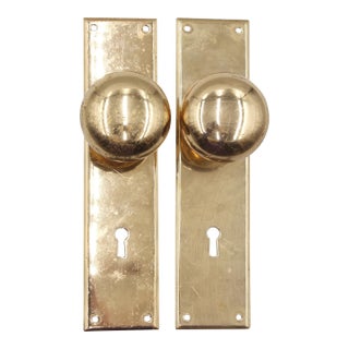 Vintage Polished Brass Passage Door Knob & Plate Set For Sale