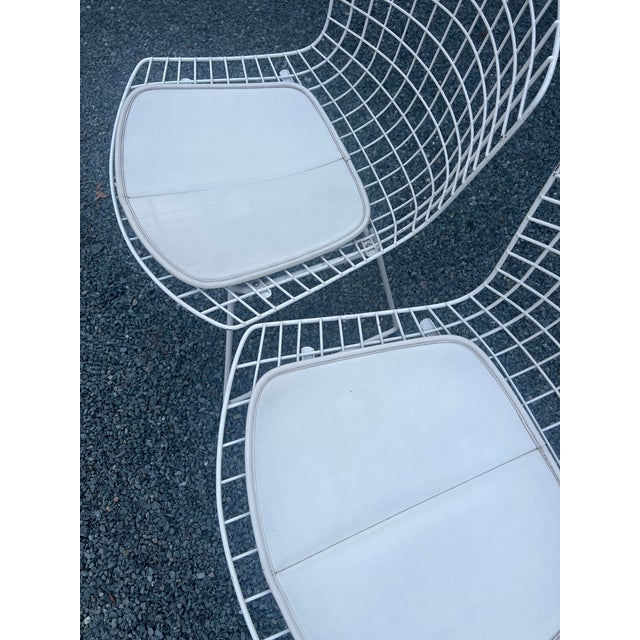 A Set of Four Wire Chairs by Harry Bertoia for Knoll International, Circa 1970 For Sale - Image 13 of 18