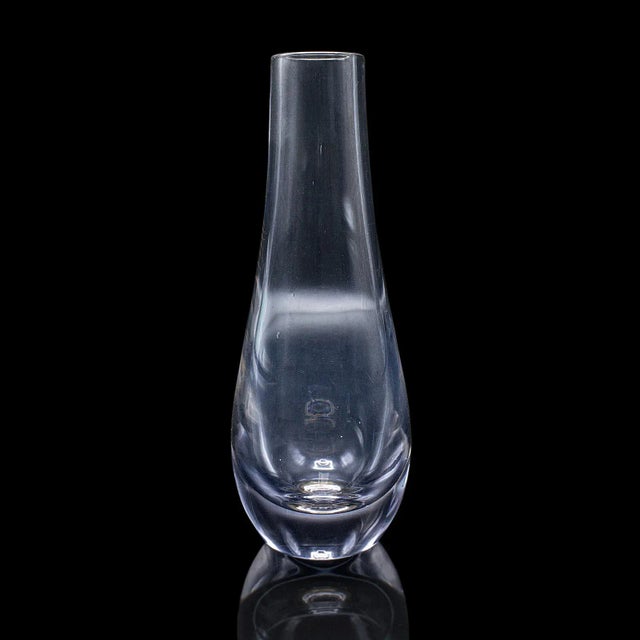 1980s Vintage Flower Sleeve, English, Art Glass, Display, Tear Drop Posy Vase, c.1980 For Sale - Image 5 of 9