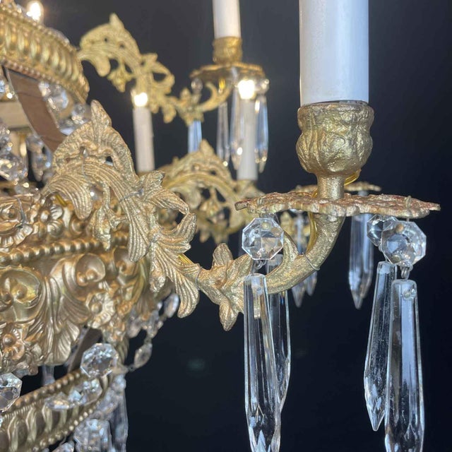 Large 18-Light Empire Chandelier in Crystal and Gilded Brass, 1700s For Sale - Image 4 of 13