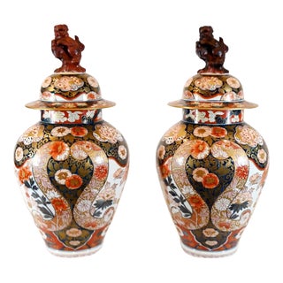 Japanese Meiji Imari Porcelain Lidded Vases, 1860, Set of 2 For Sale