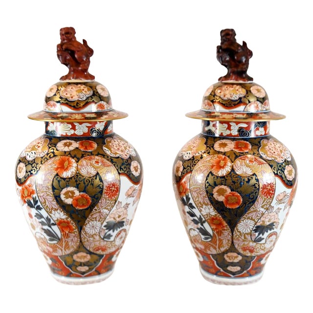 Japanese Meiji Imari Porcelain Lidded Vases, 1860, Set of 2 For Sale