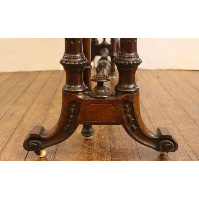 Circa 1840s English Turtle Top Walnut Sutherland Table For Sale In Raleigh - Image 6 of 6