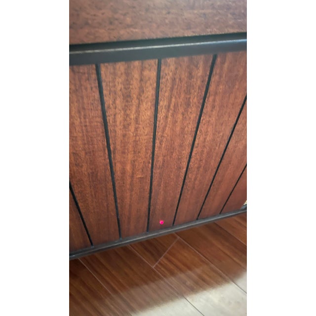 Vintage Mid Century Modern Ge Stereo Console Record Player / Radio Cabinet For Sale - Image 4 of 11