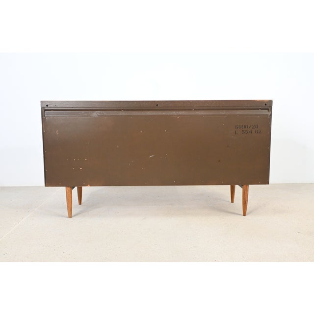 Broyhill Sculptra Mid-Century Modern Walnut Six Drawer Dresser | Newly Refinished For Sale - Image 15 of 16