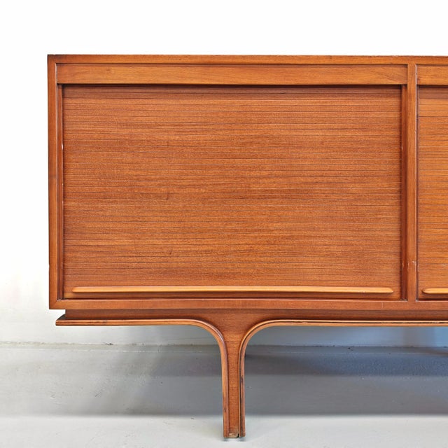 Vintage Light Wood Sideboard with Shutter Closure attributed to Gianfranco Frattini, 1960s For Sale - Image 13 of 18