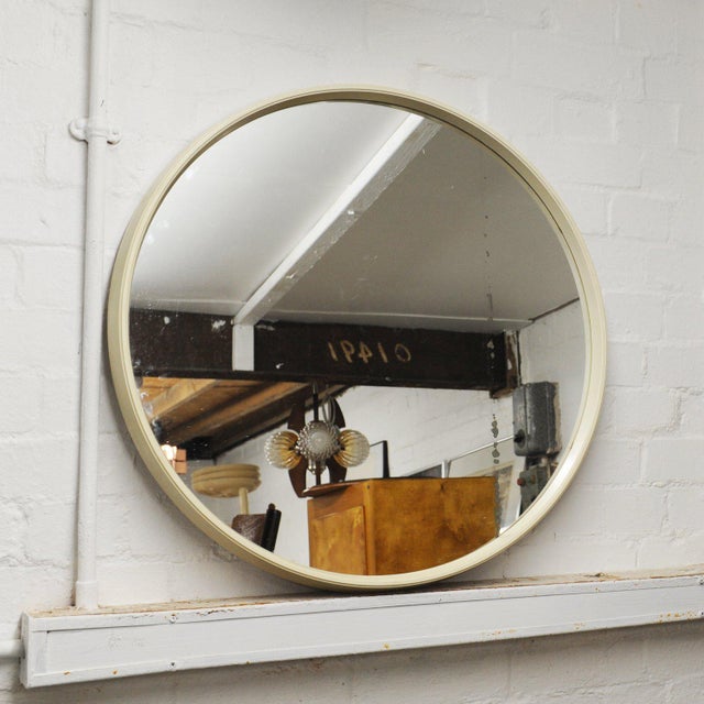 Cream Circular Wall Mirror attributed to Schreiber, 1960s For Sale - Image 5 of 6