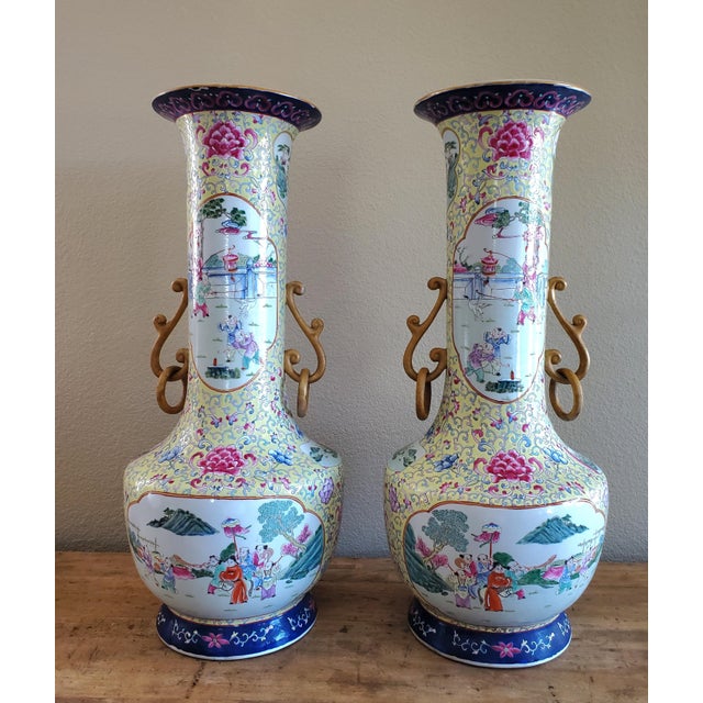 Large Pair of Chinese Famille Rose Vases, Qing Dynasty 19th Century For Sale - Image 4 of 12