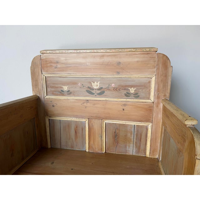 1900 - 1909 Antique Hand-Painted Folk Art Wooden Settle Bench With Floral Motifs For Sale - Image 5 of 12