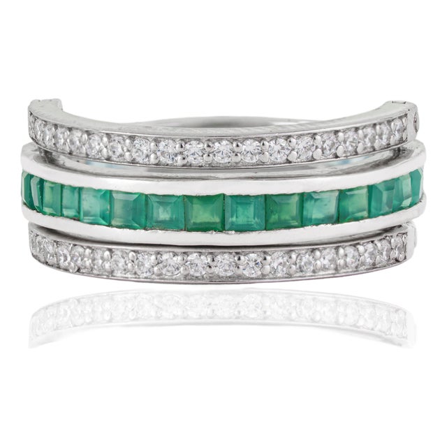 Modern 3.82 Ct Blue Topaz & Green Onyx Spinner Eternity Band Ring in 925 Sterling Silver Size 6 For Sale