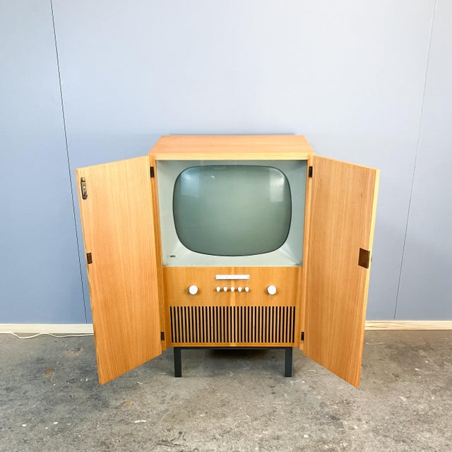 Bauhaus Television Cabinet HFS 2 by Herbert Hirche for Braun, 1960s For Sale - Image 9 of 14