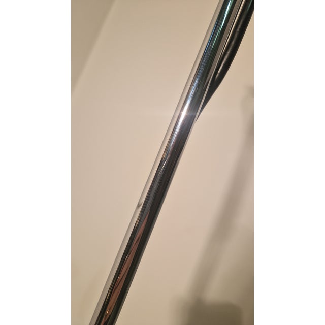 Metal DM 333 Floor Lamp with Metal Base by Vico Magistretti for Oluce For Sale - Image 7 of 15