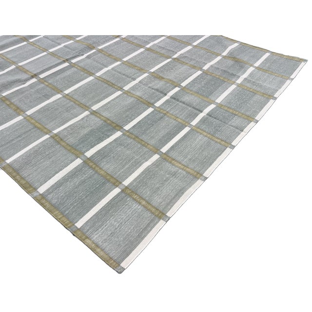Looking for a custom size or color? For more information on customization capabilities, please reach out to...