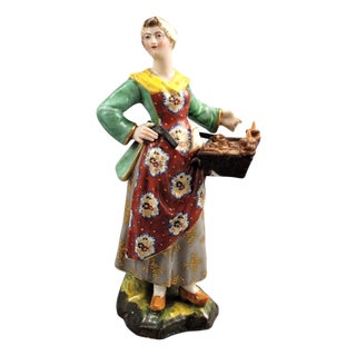 English Bun Seller Figure from Derby Porcelain, 1800s For Sale