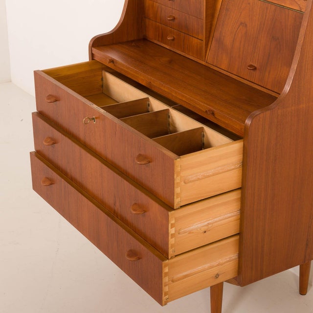 Danish Teak Secretaire with Hidden Vanity by Storgaard Nielsens MBF, 1960s For Sale - Image 16 of 18