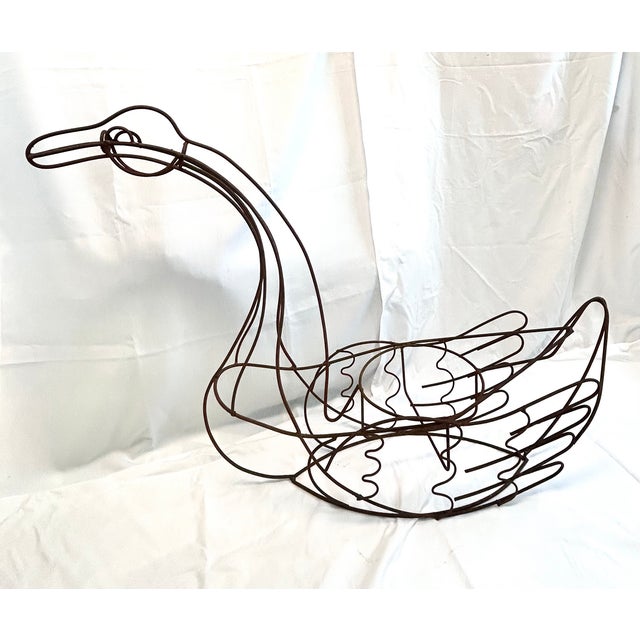 Mid 20th Century Large Vintage Wire Swan Planter – Rustic Metal Garden Sculpture Coastal Cottage Decor For Sale - Image 5 of 9