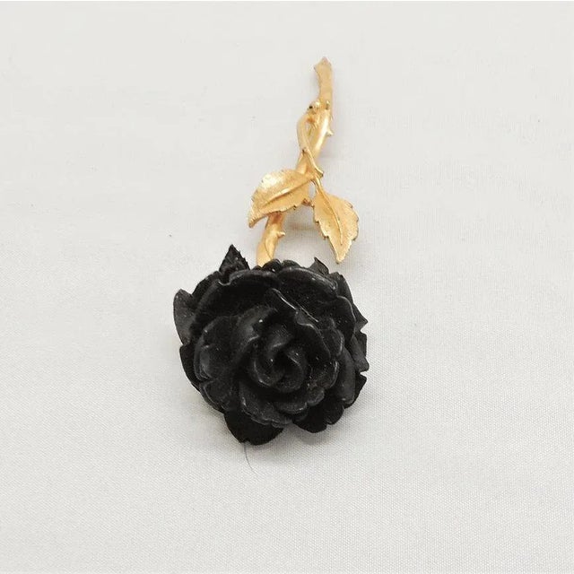 Gold Vintage Accessocraft Black Rose Brooch For Sale - Image 8 of 8