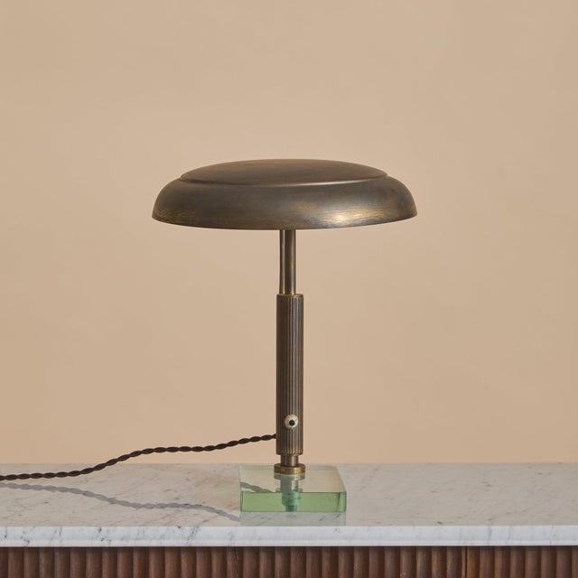 1940s Italian Modernist Table Lamp Attributed to Pietro Chiesa for Fontana Arte For Sale In Chicago - Image 6 of 11