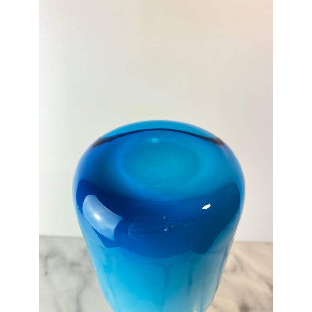Otto Brauer for Holmegaard “Gulvvase” Blue Cased Glass Vase — Danish Modern, 1960s For Sale In Seattle - Image 6 of 6