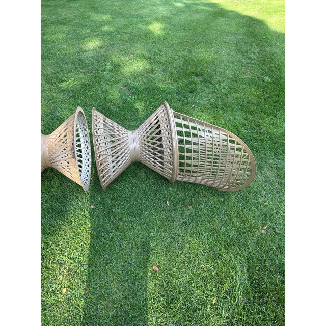 1970’s Vintage Russell Woodward Woven Spun Fiberglass Bistro Table and Glass Table Top & Pair of Matching Chairs, Patio Set, Attributed For Sale - Image 11 of 12