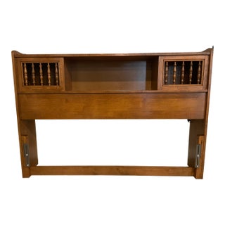 Vintage Ethan Allen Heirloom Nutmeg (Solid Maple) Bed For Sale