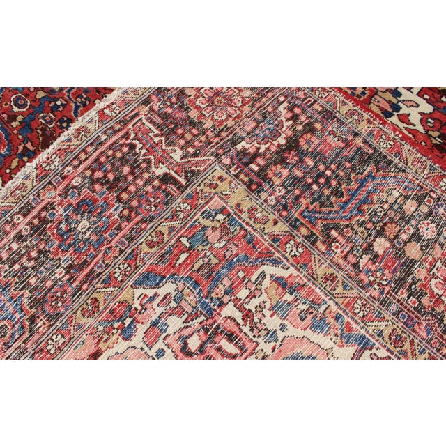 1950s Semi-Vintage Heriz Rug- 9′6″ × 13′3″ For Sale - Image 12 of 13