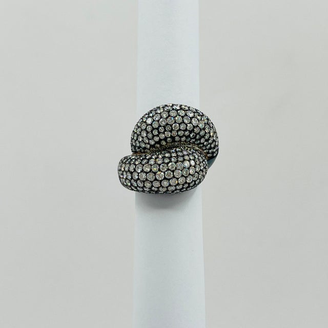 White Diamond Pave Ring in 18k White Gold and Black Rhodium, Size 7.5 For Sale - Image 4 of 8