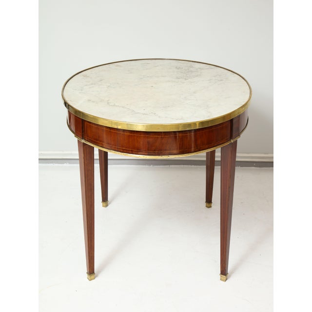 Antique French Mahogany Oval Marble-Top Bouillote Table on Tapered Legs For Sale - Image 11 of 12